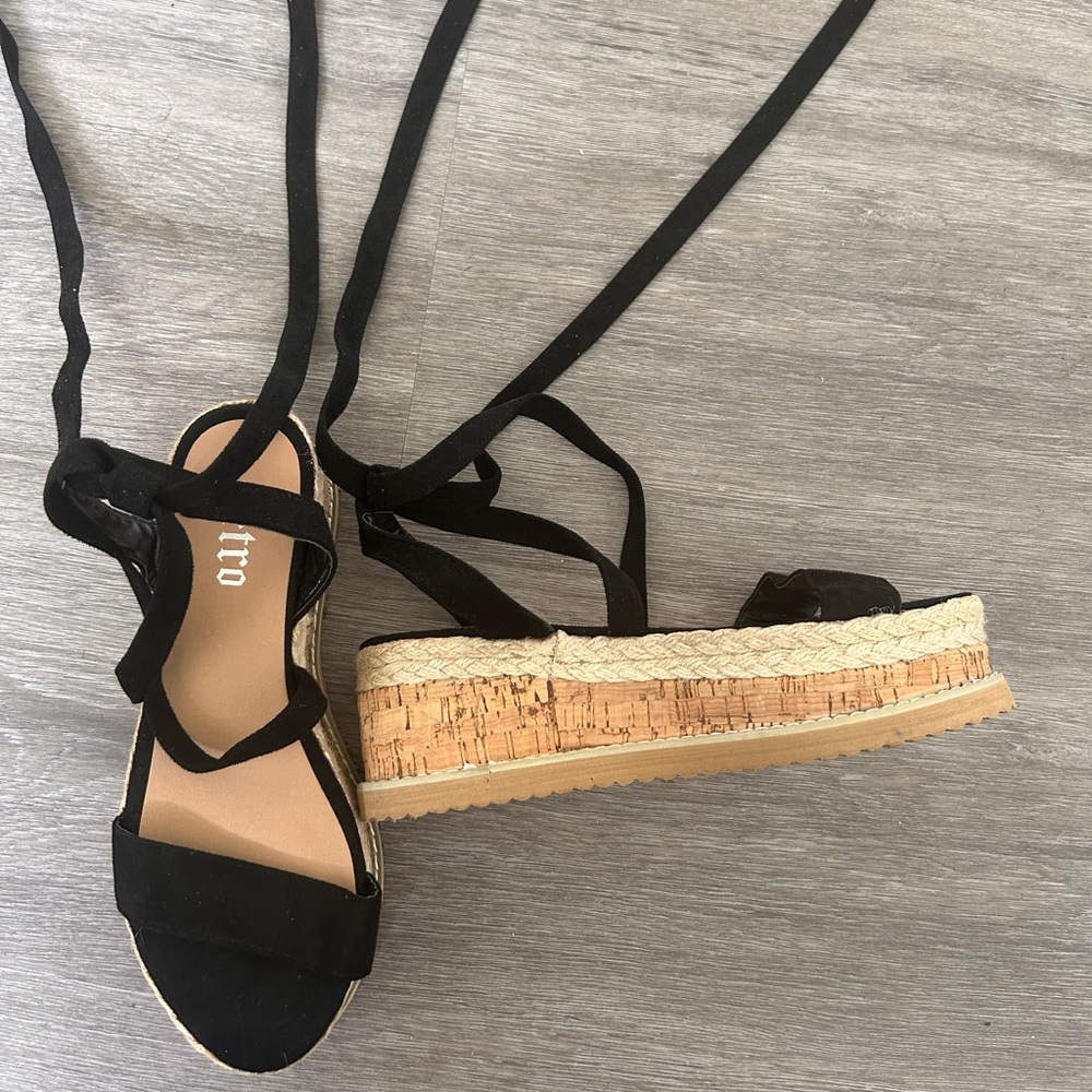 Pretty Little Thing Black Lace-Up Espadrille Flatform Sandals, Size 6 - Picture 4 of 6